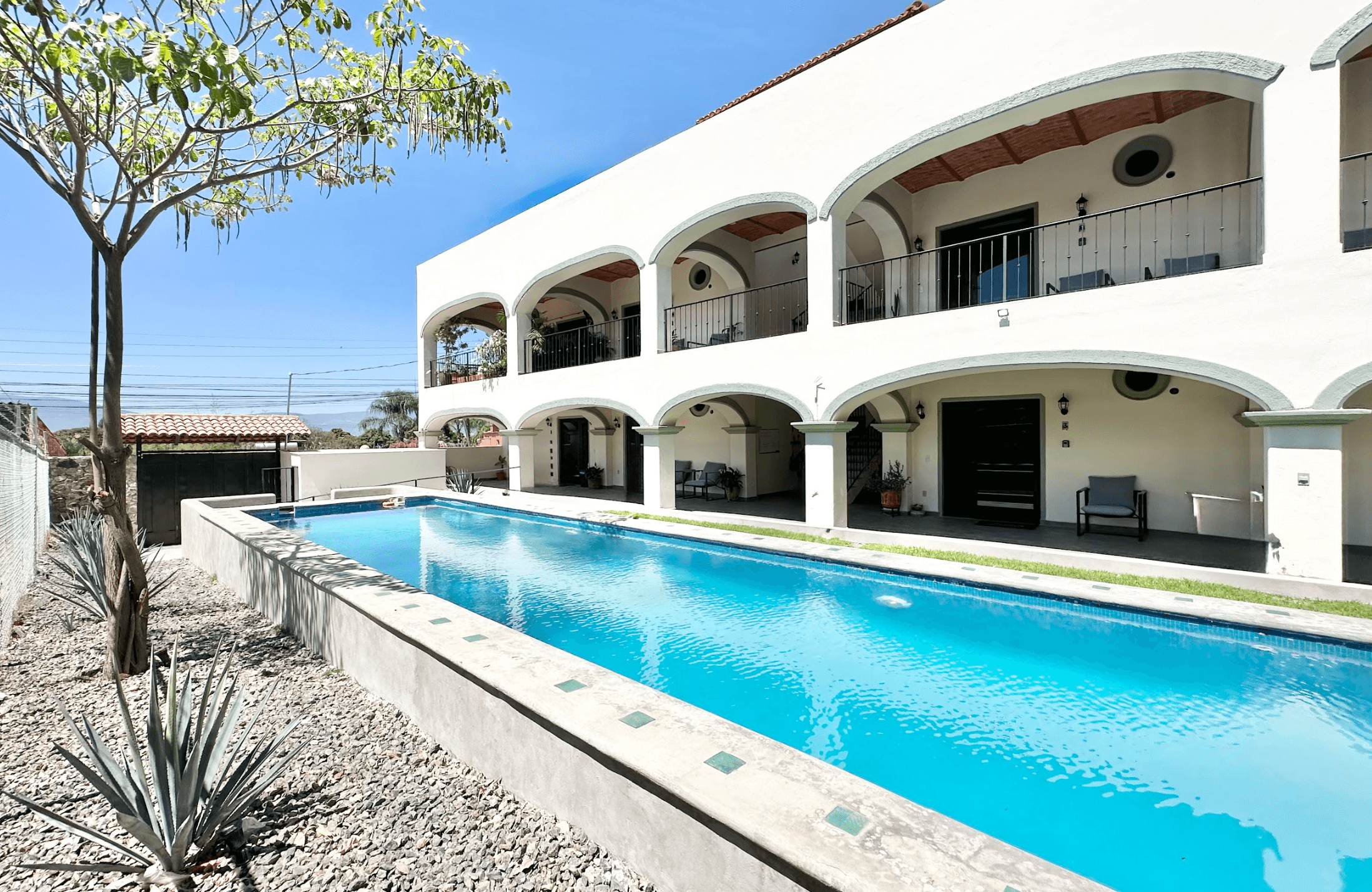 Casa Lirio by Restavio